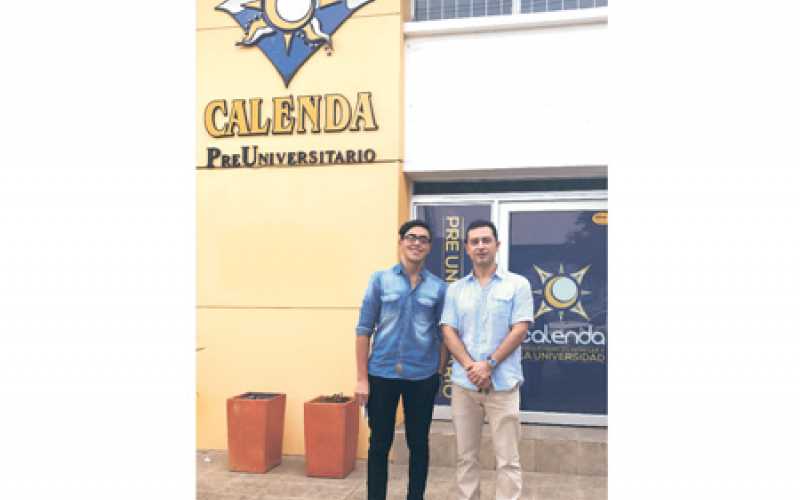 SANTIAGO MARTÍNEZ FLOREZ, egresado del preuniversitario CALENDA, obtuvo 433 puntos en la prueba SABER 11º 2017-01. Por tal razón