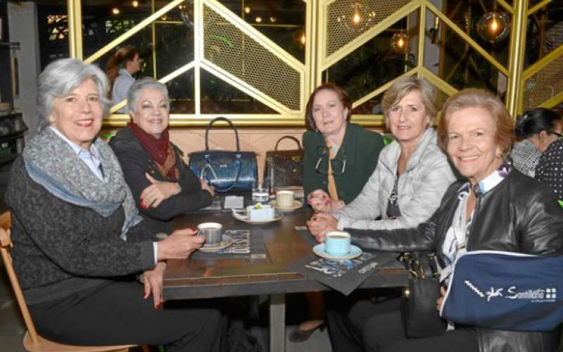 Foto | José Fernando Tangarife | LA PATRIA Constanza Dávila, María Eugenia Henao de Montes, Liliana Puerta Villegas, Patricia Os