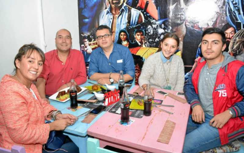 Diana Marín Cardona, Juan Pablo Botero Muñoz, Diego López, Camila Álvarez Marín y Santiago Giraldo.