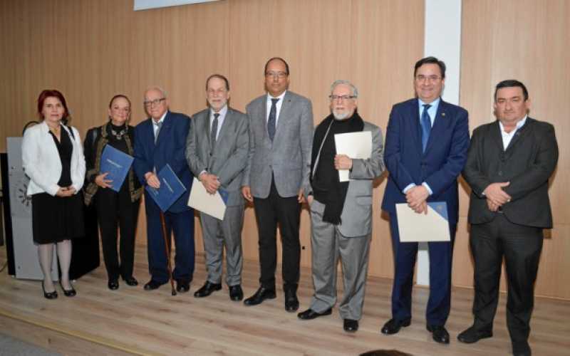 Clarisa Ortiz Márquez y Helena Mejía García, recibieron el reconocimiento póstumo a Ariel Ortiz Correa; Rodrigo Vieira Puerta, A