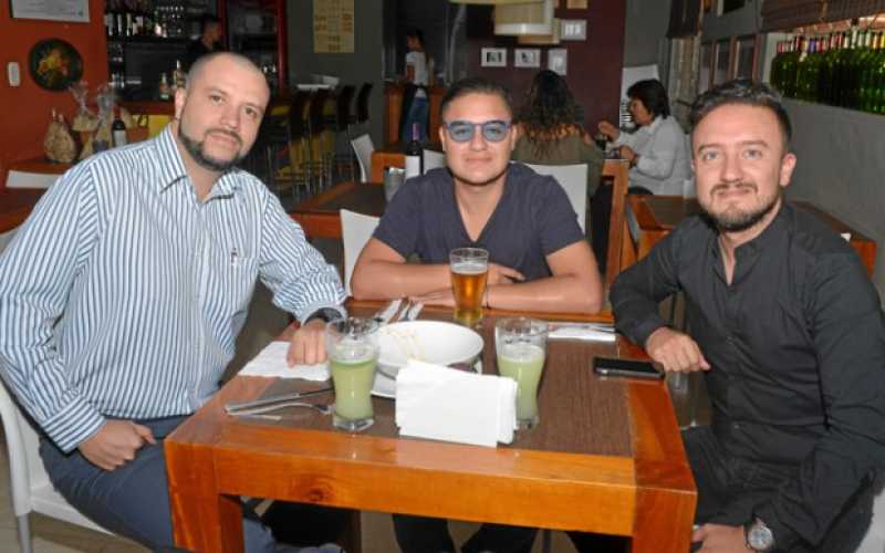 Danny Molina, Daniel Gómez Restrepo y Eduardo Gómez Restrepo.