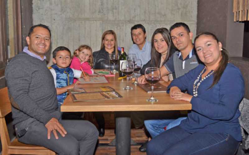 Andrés Mauricio Mesa, Manuel Mesa, Salomé Arroyave, Sandra Sierra, Álex Arroyave, Mariana Montes, Reiman Muñoz y Carolina Cardon