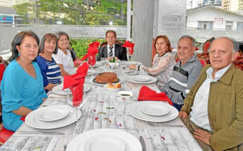 María Ofelia Parra, Ismenia Zapata, Mireya Moreno, Óscar Agudelo, Alba Hoyos Aristizábal, Mario Suárez y Héctor Hugo Morales.