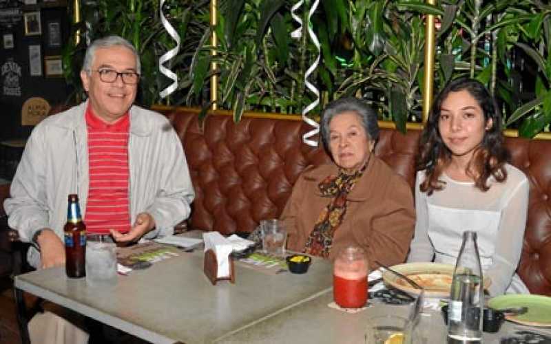 Carlos Valencia, Idalba Cañaveral y Juliana García.