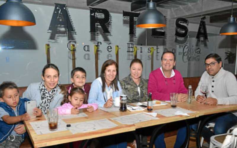 Jacobo Giraldo Restrepo, Mariana Restrepo Salazar, Matilde Radi Restrepo, Emilio Radi Restrepo, Mónica Uribe, Paula Aranzazu, Ra