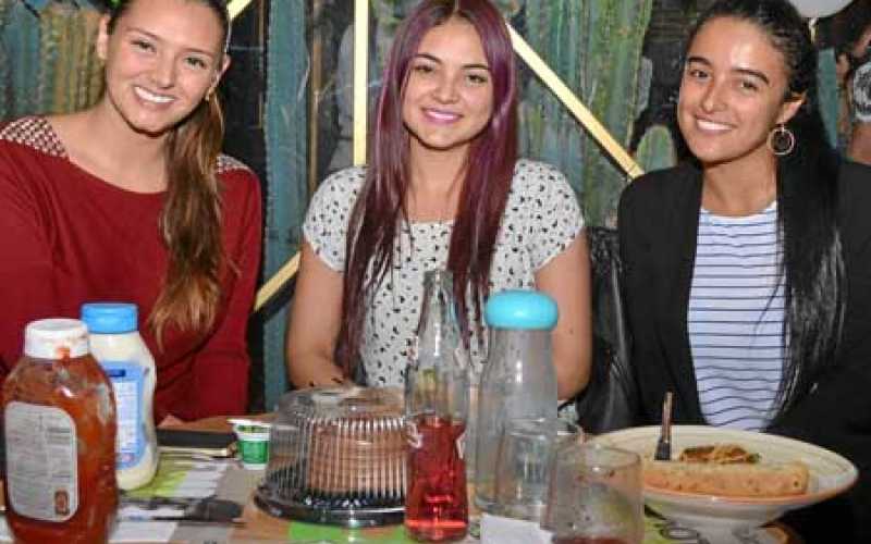 Tatiana Cardona, Eloísa Castillo y María del Pilar Aristizábal.