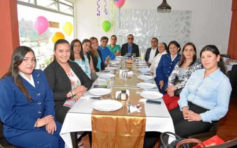 Sandra Milena Gallego, Isabel Cristina Díaz, Mónica Martínez, Natalia Montoya, Ángela Ramírez, Jorge Quintero, Daniel Vanegas, C