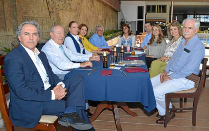 Roberto Isaza Posada, Jaime Bernal Cuéllar, Claudia Uribe, Cela Marina Anzoátegui, Antonio Henao Marín, Gloria Henao González, S