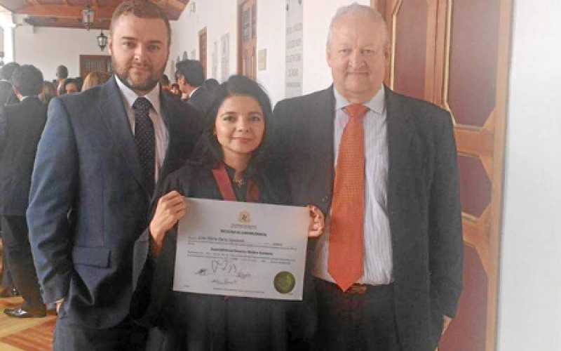 Jairo Parra Sepúlveda, Lina María Parra Sepúlveda y Javier Parra. 