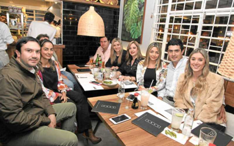 Alejandro Arango Castro, Valentina Isaza, Susana Arango Robledo, Hans Cabrera, Arturo Espejo Arbeláez, Juliana Arango Castro, Ma