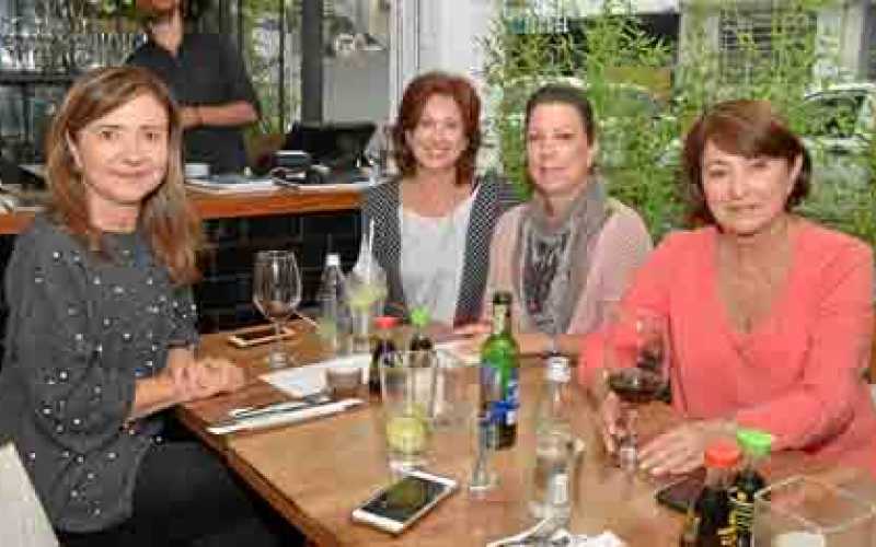 Piedad Pinzón Gómez, María Clemencia Gutiérrez de Restrepo, Adriana Gutiérrez Jaramillo y Guiomar Armel de Delgado.