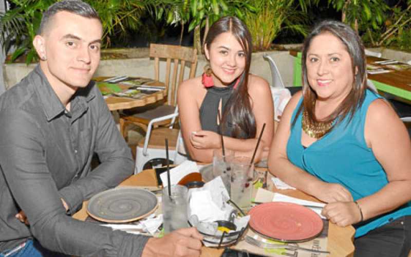 Felipe Puerta Valencia, Valentina Aguirre Cardona y Cristina Aguirre Cardona.
