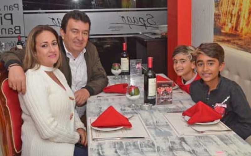 Diana Sánchez Escobar, Rodrigo Giraldo Velásquez, Gabriel Andrés Giraldo Sánchez y Luis Miguel Giraldo Sánchez.