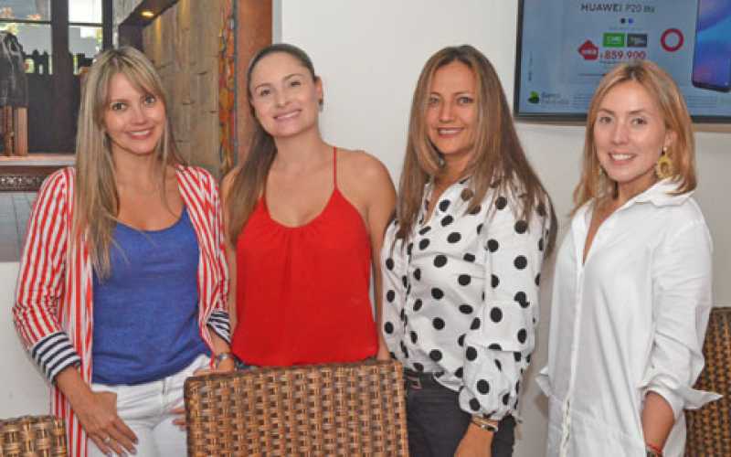 Francia Vargas, Astrid Galvis Mejía, Auris Fontalbo y Juliana Quintero Vallejo.