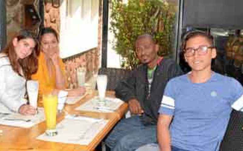 Isabela Barrios Montoya, Mónica Bhardaj, Sylban May y Juan Nicolás Barrios Montoya.