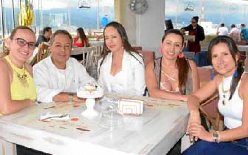 Adriana Rincón García, Carlos Valencia García, Luz Damaris Marín García, Paula Palacio y Johana Jiménez Giraldo.