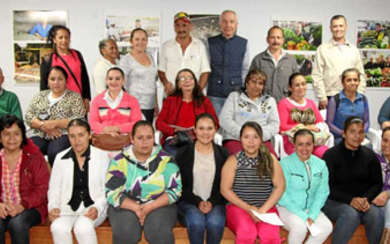 Grupo de participantes en la capacitación.