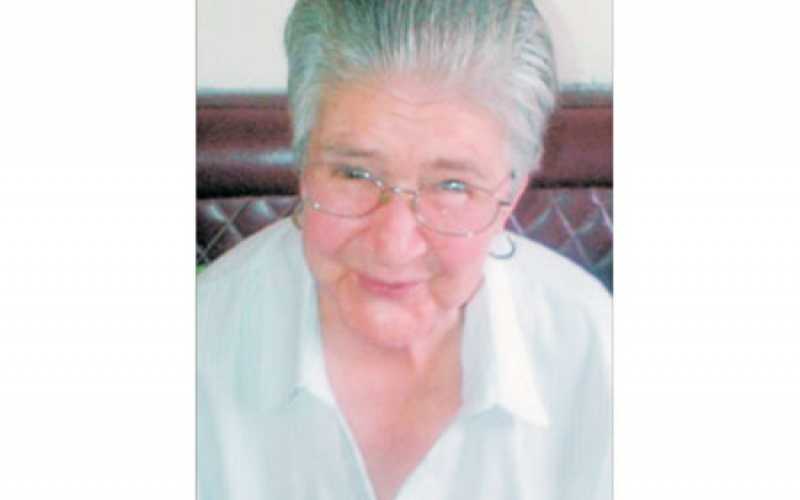 MARÍA ISABEL CARDONA DE ESCOBAR