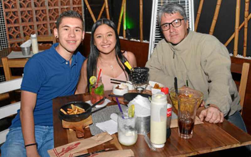 Alejandro Escudero Torres, Manuela Ospina Rojas y Marco Antonio Arreola.