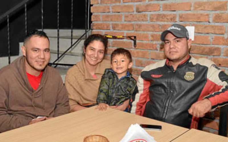 Andrés Noreña Ramírez, Francia Elena Noreña Ramírez, Samuel Arango Noreña y John Jairo Noreña Ramírez.