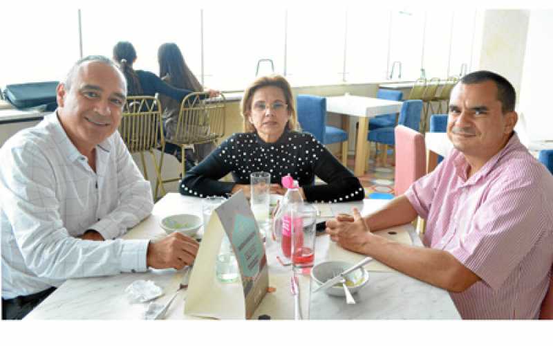 Francisco Millán Ocampo, María Mercedes Campo Delgado y Andrés Campo Delgado.