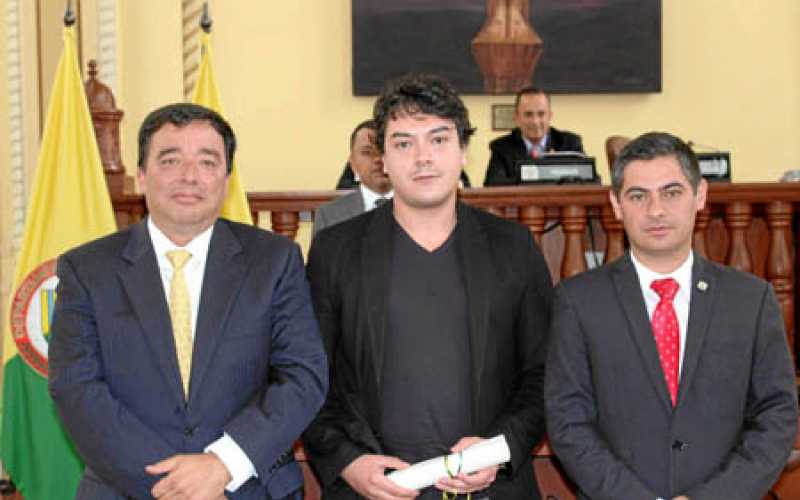 Mauricio Londoño, diputado; Jorge Ospina recibió el reconocimiento por los logros, tanto en el país como en el exterior, por su 