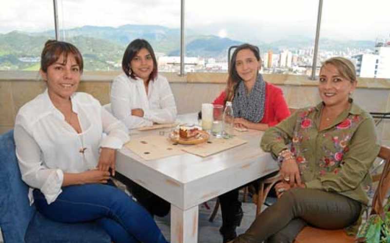 Catalina Casas, Gloria Lentijo, Mónica Londoño y Lorena Jurado.