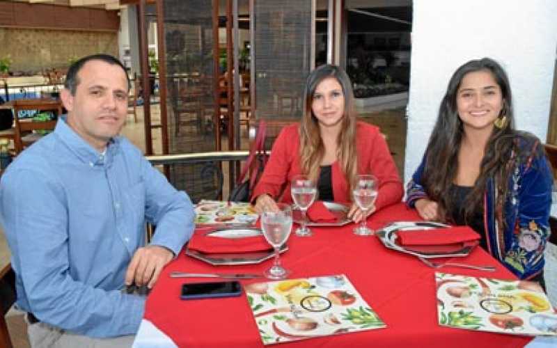Gabriel Jaime Londoño Berrío, Ximena Franco Jaramillo y María Ximena González Peláez.