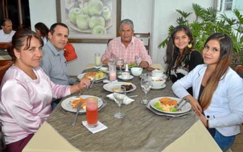 Nancy Edith Martínez, Gabriel Jaime Londoño, Claudio González Peña, María Ximena González Peláez y Ximena Franco Jaramillo.