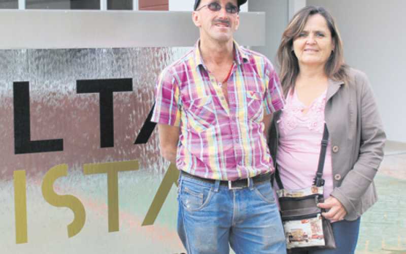  LEONEL GUTIÉRREZ  CON LA BOLETA NUMERO 0346