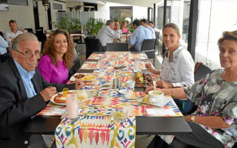 Foto | José Fernando Tangarife | LA PATRIA Julián Echeverri Mejía, Ana María Echeverri, Jimena Echeverri Jaramillo y Beatriz Jar