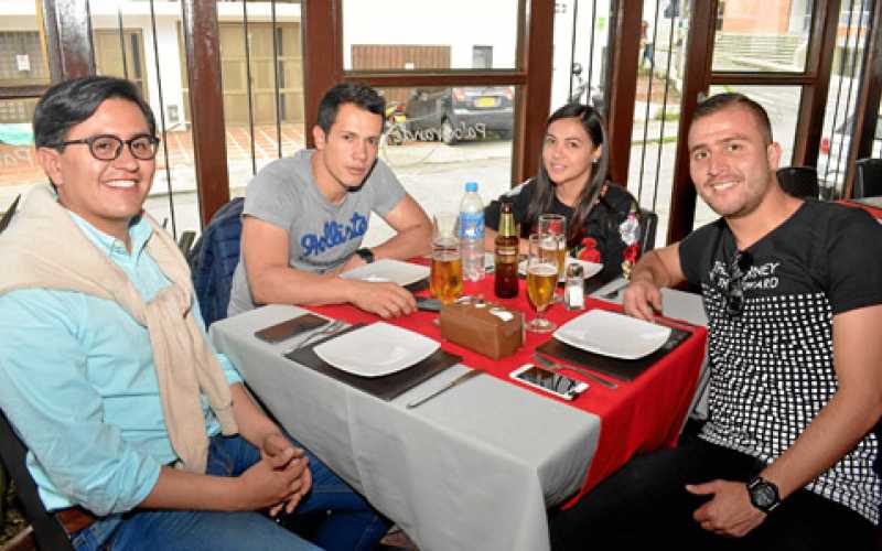Juan Camilo Castellanos Corredor, Jefferson Rivera Castañeda, Natalia Martínez Pérez y Cristian Beltrán Escucha.
