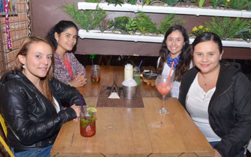Natalia Pérez Valencia, Nathalie Suárez Hincapié, Tatiana Forero Hernández y María Valentina Solorzano Gómez.
