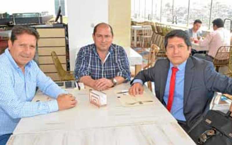 Daniel Buitrago Giraldo, Javier Cuervo Quintero y Germán Quiroga Zapata. 