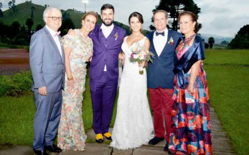 El pasado sábado 9 de junio se celebró el matrimonio entre Valentina Gómez R. y Efraín Ardila A., ceremonia realizada en  en el 