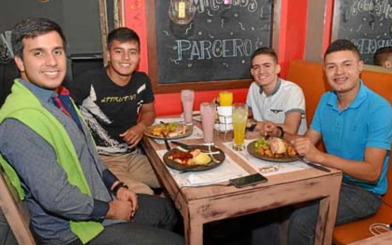 Daniel Gallego López, Edison Córdoba Figueroa y Santiago Mejía Bernal y Santiago Franco Gallego.
