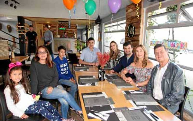 Isabela Arcila Mejía, Marcela Mejía Murcia, Samuel Mejía Murcia, Ricardo Arcila Vélez, María Isabel Abad Latorre, Esteban Arcila