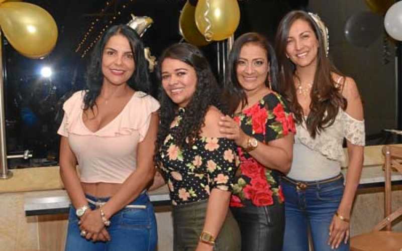 Marcela Tabares Monsalve, Carolina Carmona Muñoz, Sandra Pava Jiménez y Cristina Henao Sánchez.