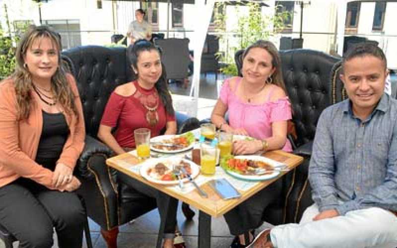 Leydi Johana Arias Serna, Marcela López López, Sandra Milena Echeverri Castaño y Cristian Felipe Aristizábal González.