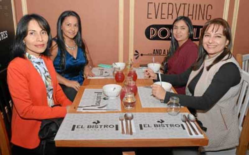 Francy Elena Bueno Zapata, Diana Cristina Vidal Álvarez, Catherine Cardona Soto y Luz Adriana Restrepo López.