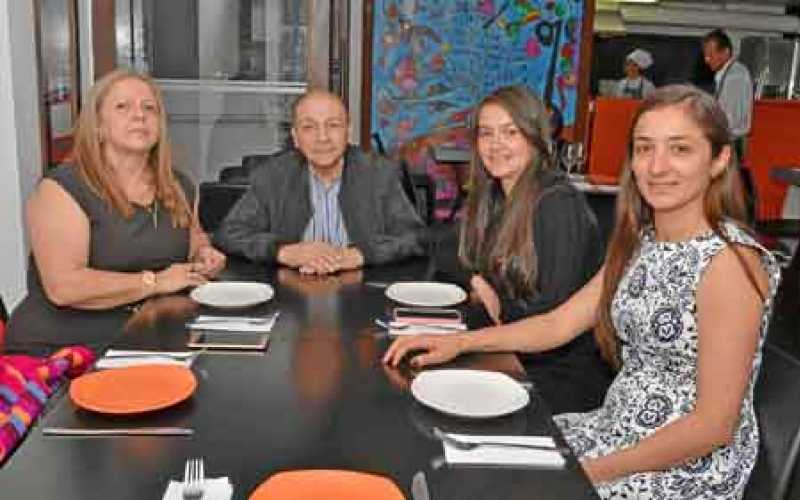 Orffa Cecilia Gutiérrez Cardona, Laureano Rodríguez Beltrán, Nadia Lorena Grajales Galindo y Verónica Castaño López.