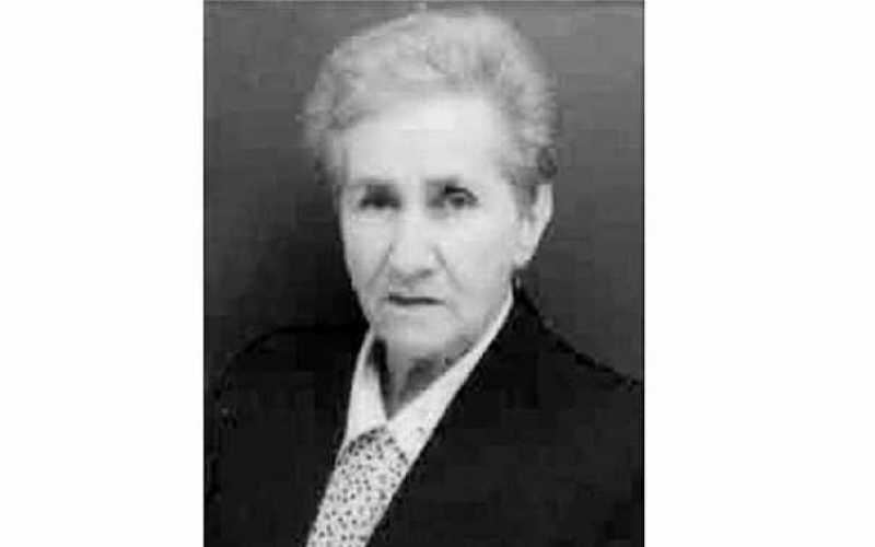 Madre, no importa la distancia que nos separa... siempre habrá un cielo que nos une. Eucaristías en la Iglesia de San Joaquín  y