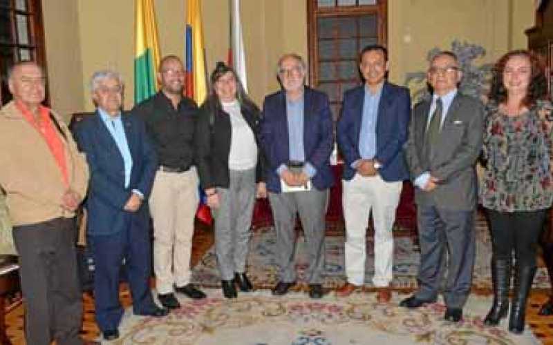 Albeiro Valencia Llano, Fabio Vélez Correa, Juan Carlos Acevedo Ramos, Martha Lucía Piedrahíta Salazar, Guido Echeverri Piedrahí