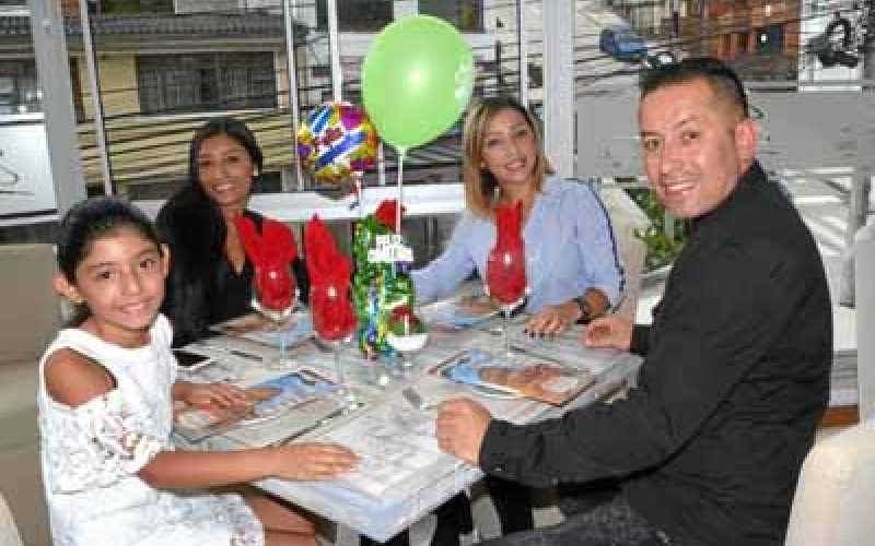 Salomé Vásquez Osorio, Valentina Vásquez Osorio, Lina Marcela Osorio Pérez y Jaime Flórez Carmona.
