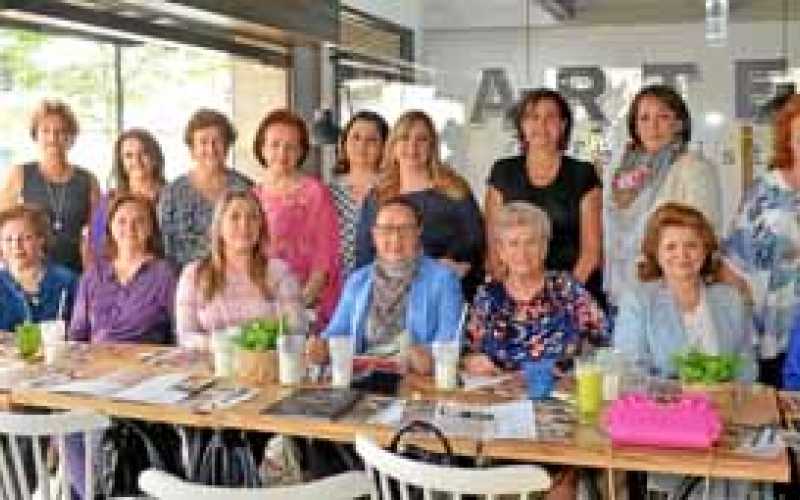 Janeth Mesa López, Blanca Stella García de Valencia, Claudia Valencia García, Diana Hernández Mora, Mariela Echeverri de Gonzále