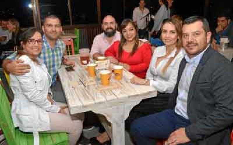 Foto | José Fernando Tangarife | LA PATRIA Matías Zuluaga Arias, Jhonatan Zuluaga Ossa, Valentina Arias Urrea, Amparo de Ossa, M