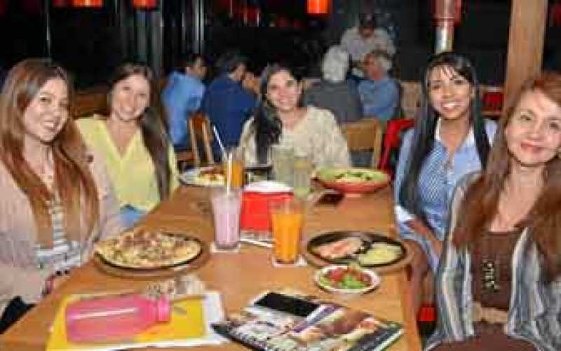 Mariana Londoño Jaramillo, Fernanda Cardona Agudelo, Paula Giraldo Aristizábal, Paola Andrea Gutiérrez Urrea y Flor Marcela Álva