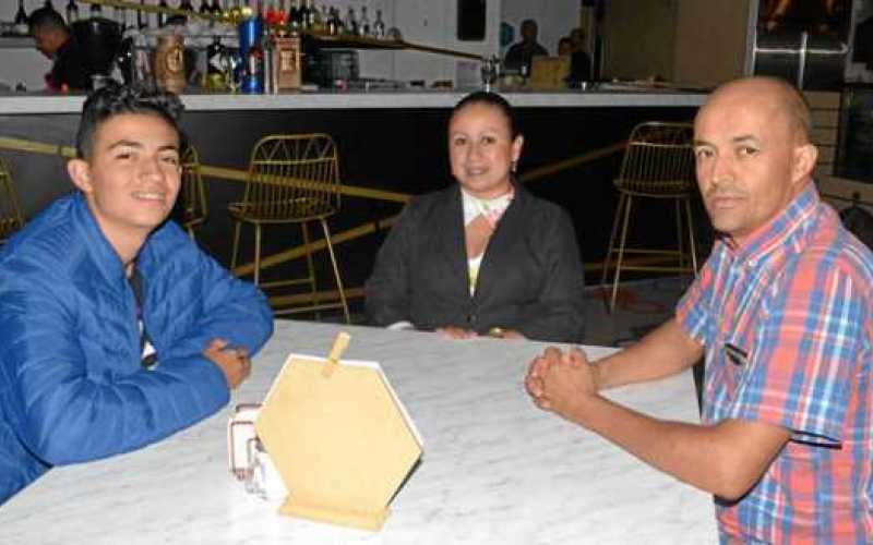 Esteban González Pulgarín, Paula Andrea Pulgarín Novoa y Juan Carlos González Cardona.