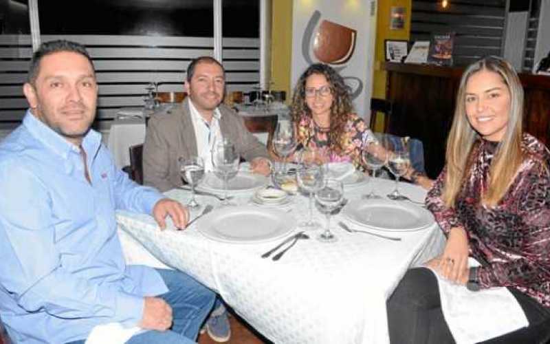 Felipe Hernández González, Mario Alfonso Sierra Gaber, Carolina Martínez Ramírez y Tatiana Martínez.