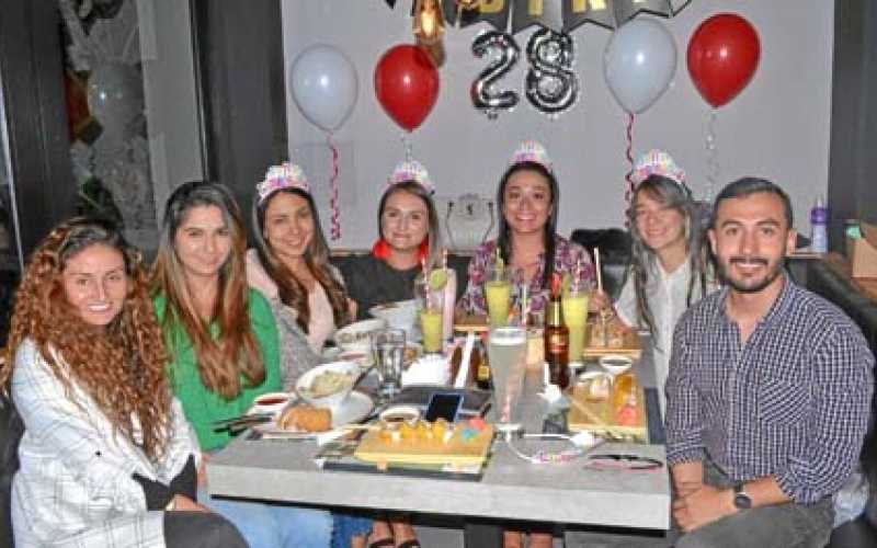 Paula González Orozco, Laura Giraldo Botero, Natalí Moreno Amador, Claudia Baena Arias, Daniela Arias Orozco, Juliana Montes Gar